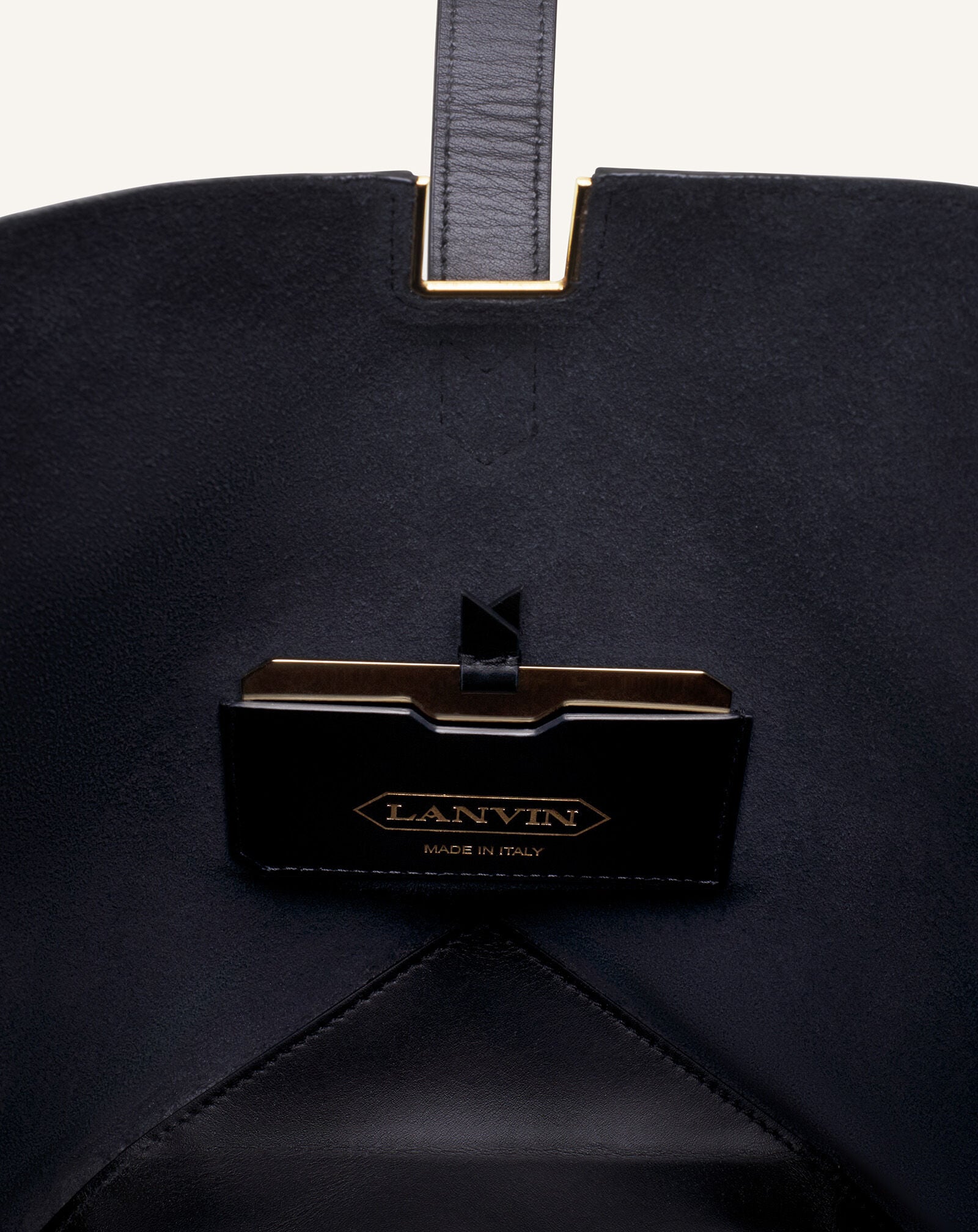 SAC SEAU CATCH BY LANVIN EN CUIR Lanvin SAC SEAU CATCH BY LANVIN EN CUIR Noir LWBGLQMMGRCAH25
