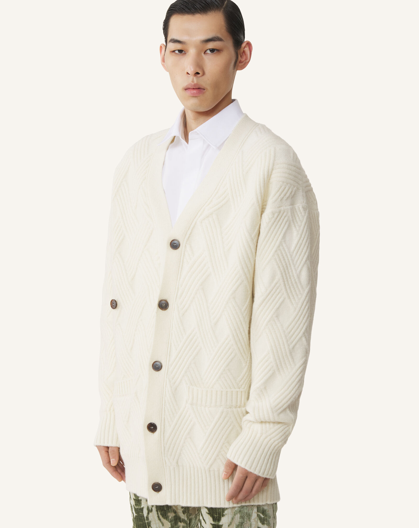 WEITER CARDIGAN AUS GEZOPFTER WOLLE Lanvin WEITER CARDIGAN AUS GEZOPFTER WOLLE Wolkengrau RMCA0004K066A26