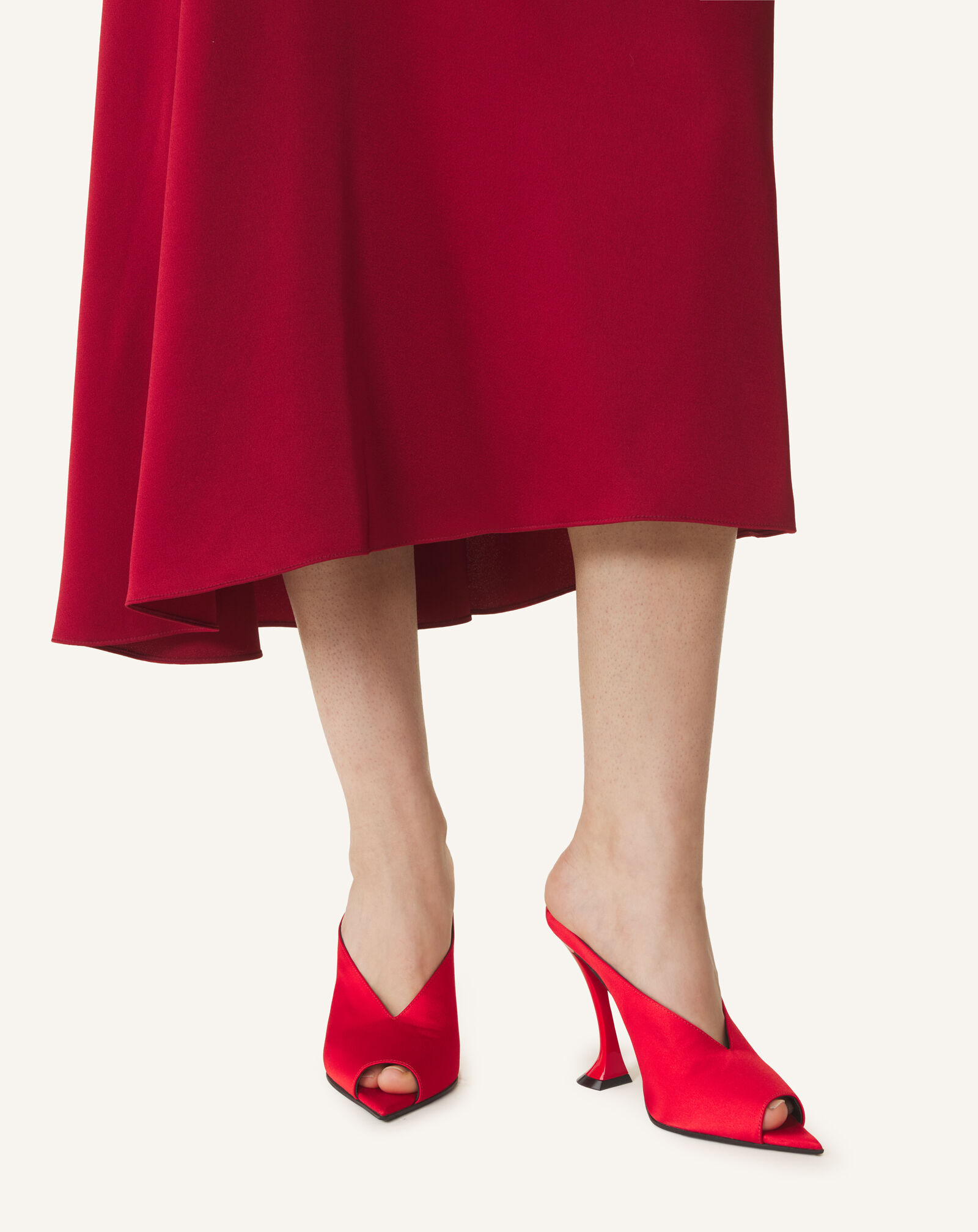 MULES MIDNIGHT STEP AUS SATIN Lanvin MULES MIDNIGHT STEP AUS SATIN Rot FWPUGA0DSATIH25