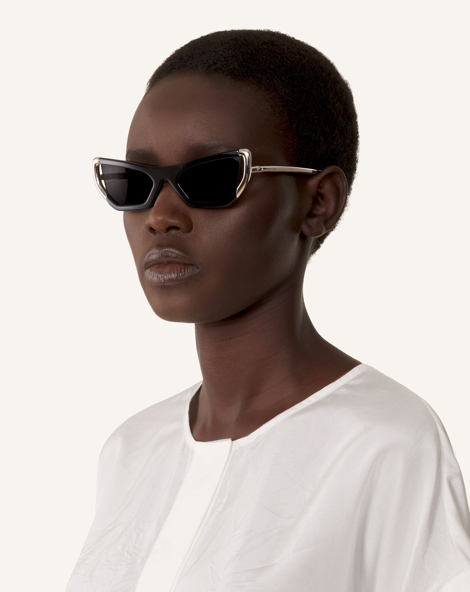 NOVA SUNGLASSES Lanvin NOVA SUNGLASSES Black/Silver AMEYTSU2ACNCE26