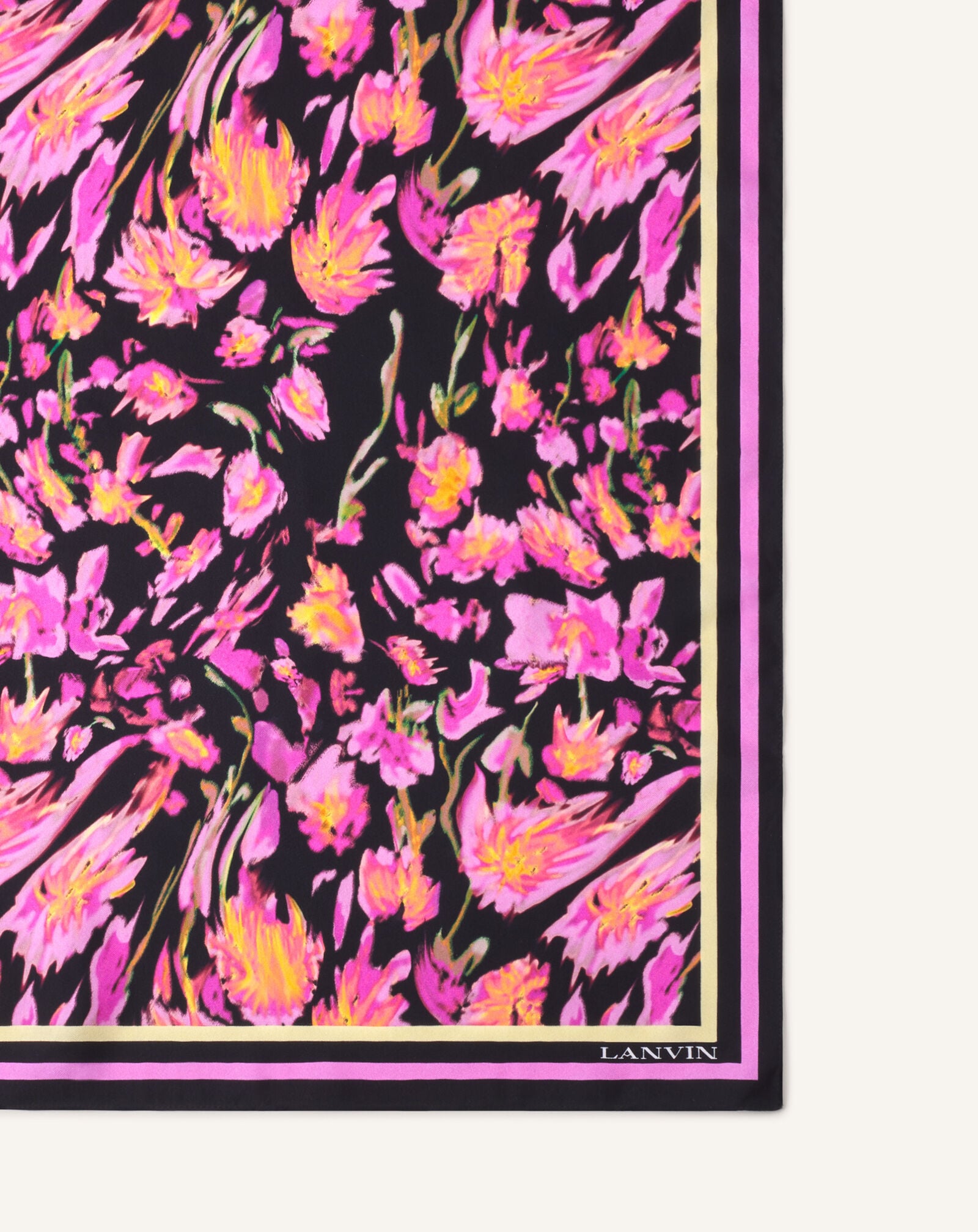 90X90 SQUARE PRINTS DEFORMED DAISY Lanvin 90X90 SQUARE PRINTS DEFORMED DAISY Pink AWSAPSC21SFDH26