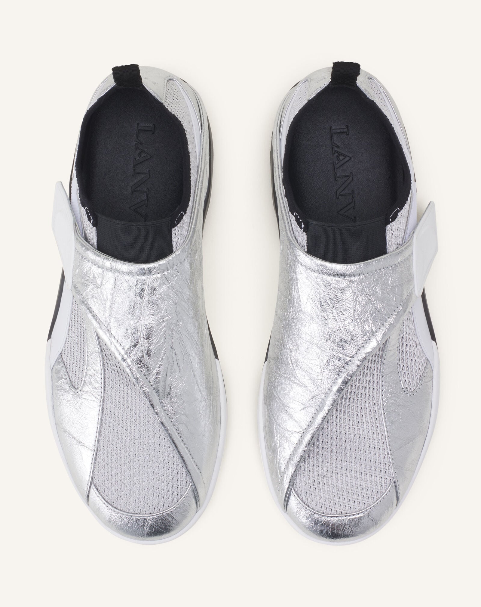 Lanvin SNEAKER LNV1 AUS ZERKNITTERTEM METALLIC-LEDER Schwarz/Silber FUSKDK0IKNMCE26
