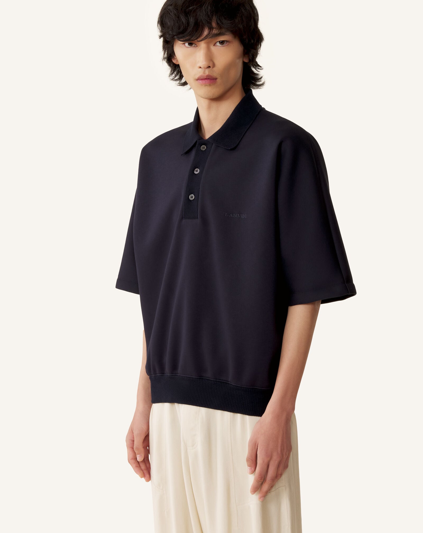 WEITES POLOSHIRT AUS DOPPELSEITIGEM JERSEY Lanvin WEITES POLOSHIRT AUS DOPPELSEITIGEM JERSEY Marineblau/Schwarz RMPL0051J056E26