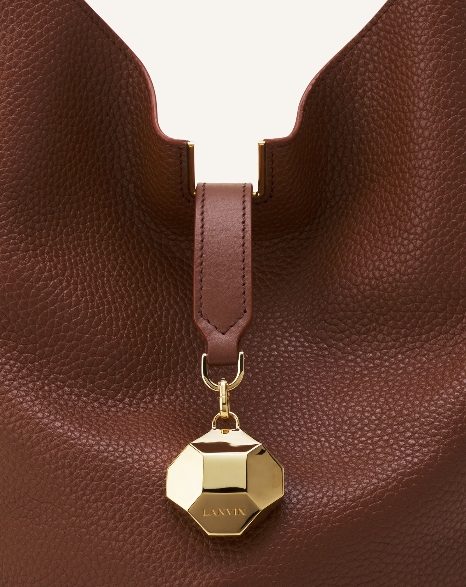 BORSA SECCHIELLO CATCH BY LANVIN IN PELLE A GRANA Lanvin BORSA SECCHIELLO CATCH BY LANVIN IN PELLE A GRANA Castagna LWBGLQMMGRCAH25