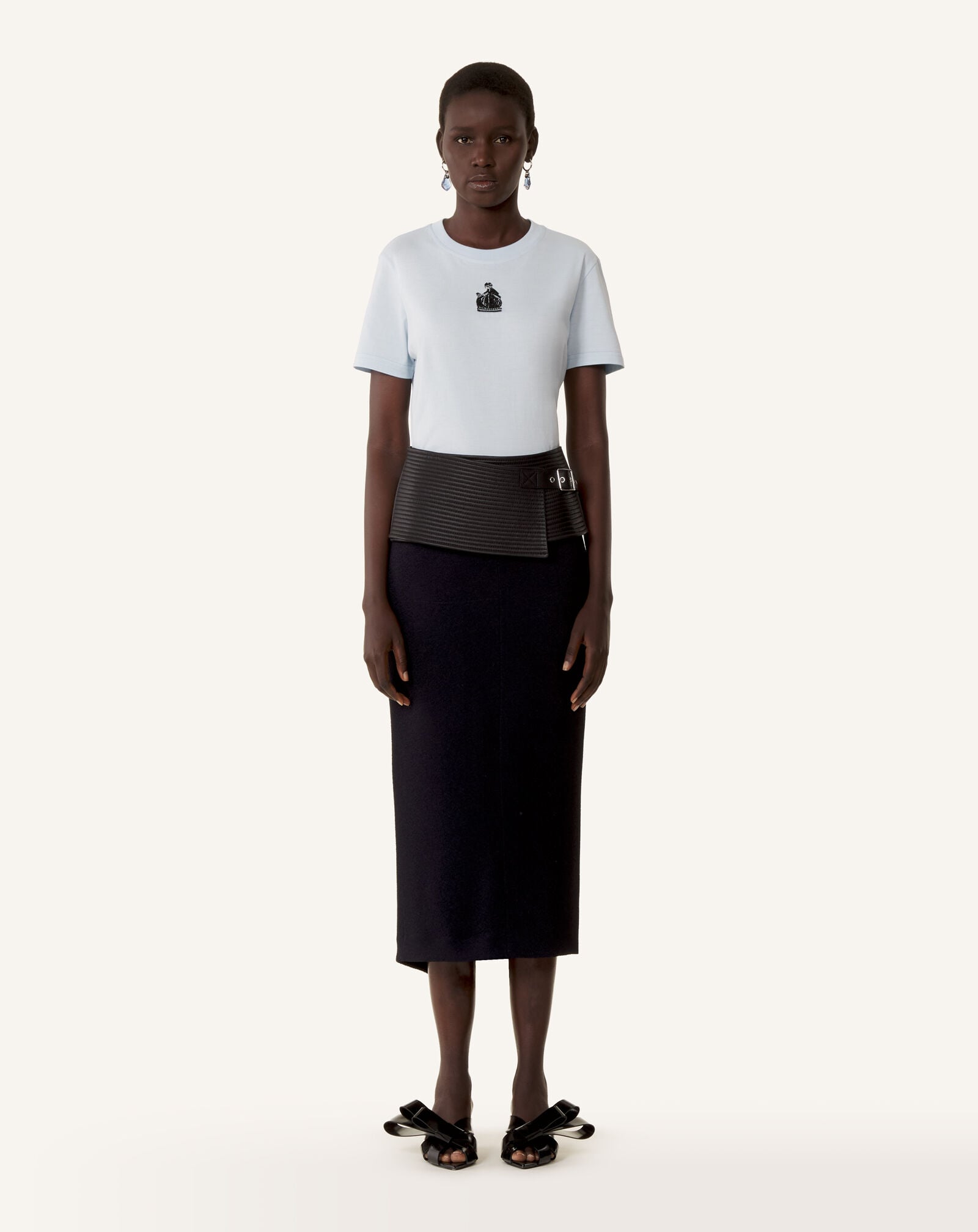 T-SHIRT BRODÉ LA MÈRE ET L'ENFANT EN JERSEY Lanvin T-SHIRT BRODÉ LA MÈRE ET L'ENFANT EN JERSEY Bleu Ciel RWTS0030J320E26