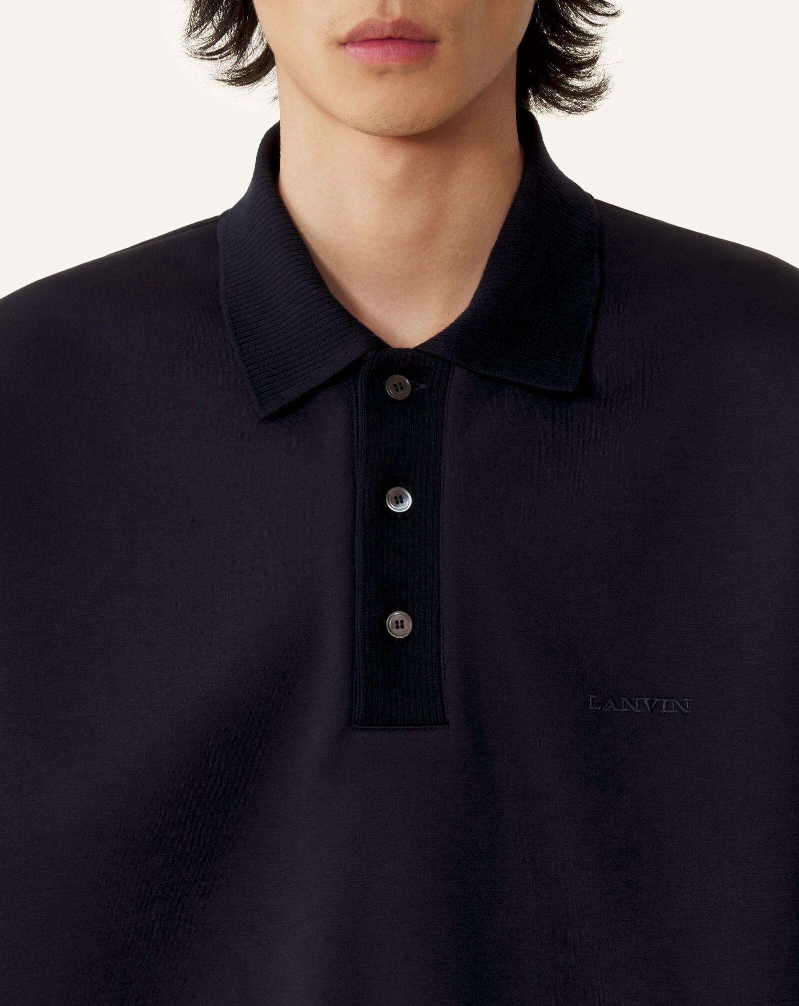 WEITES POLOSHIRT AUS DOPPELSEITIGEM JERSEY Lanvin WEITES POLOSHIRT AUS DOPPELSEITIGEM JERSEY Marineblau/Schwarz RMPL0051J056E26