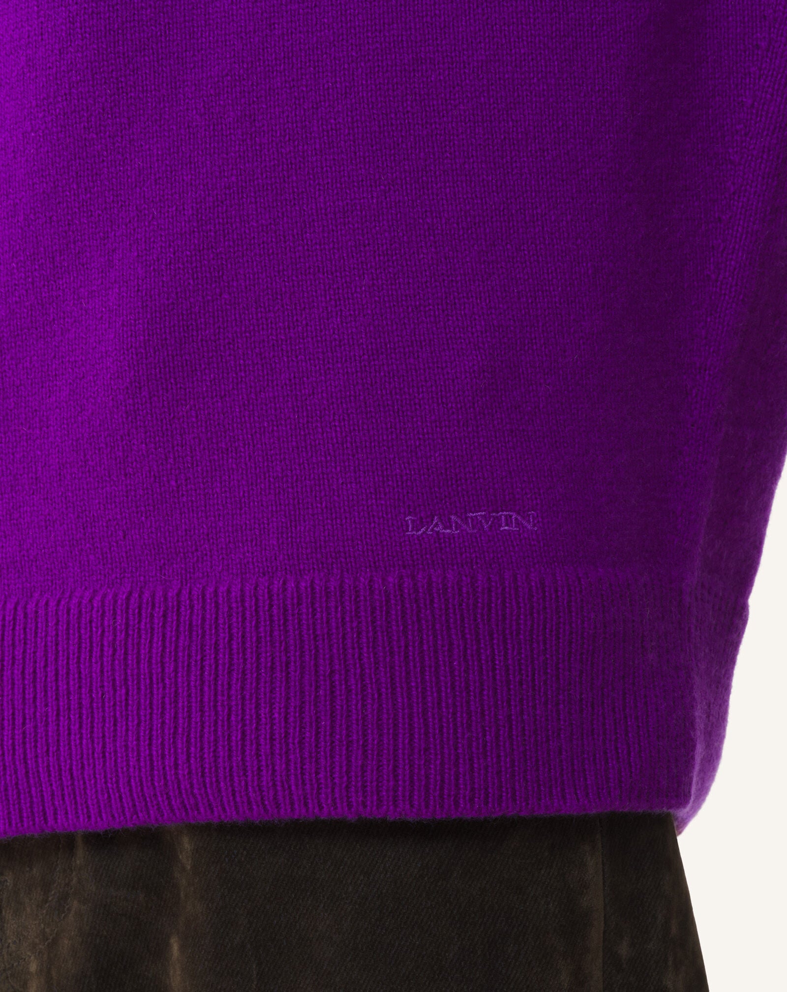 PULL COUPE DROITE EN CACHEMIRE Lanvin PULL COUPE DROITE EN CACHEMIRE Violet RMPO0008K119A26