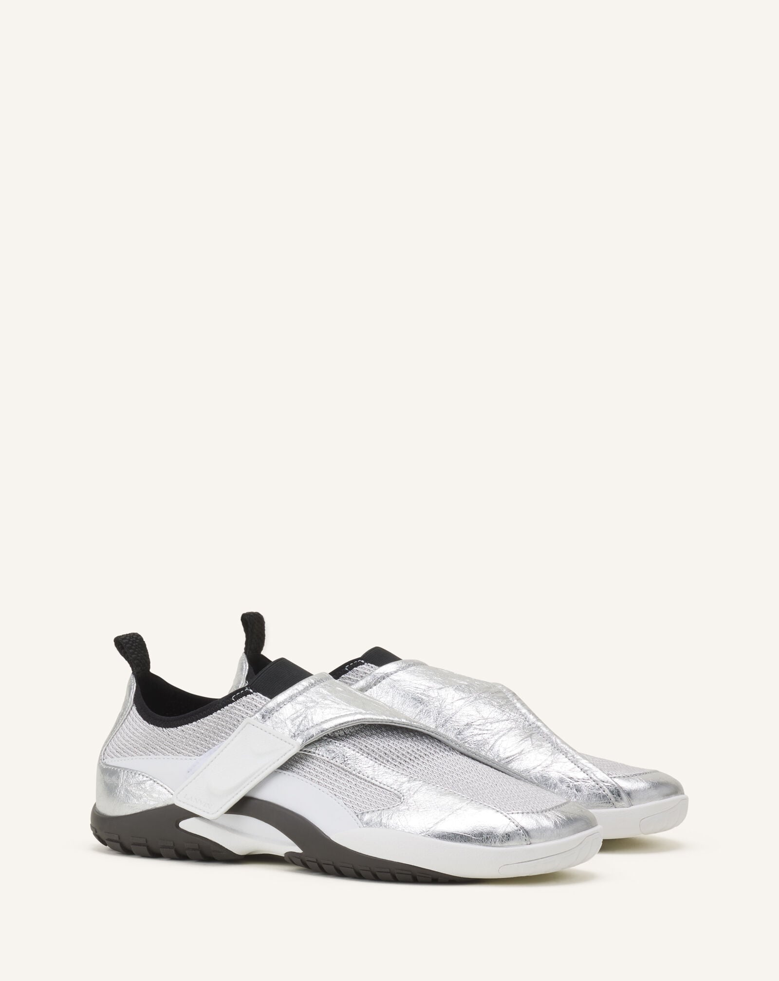 Lanvin SNEAKER LNV1 AUS ZERKNITTERTEM METALLIC-LEDER Schwarz/Silber FUSKDK0IKNMCE26