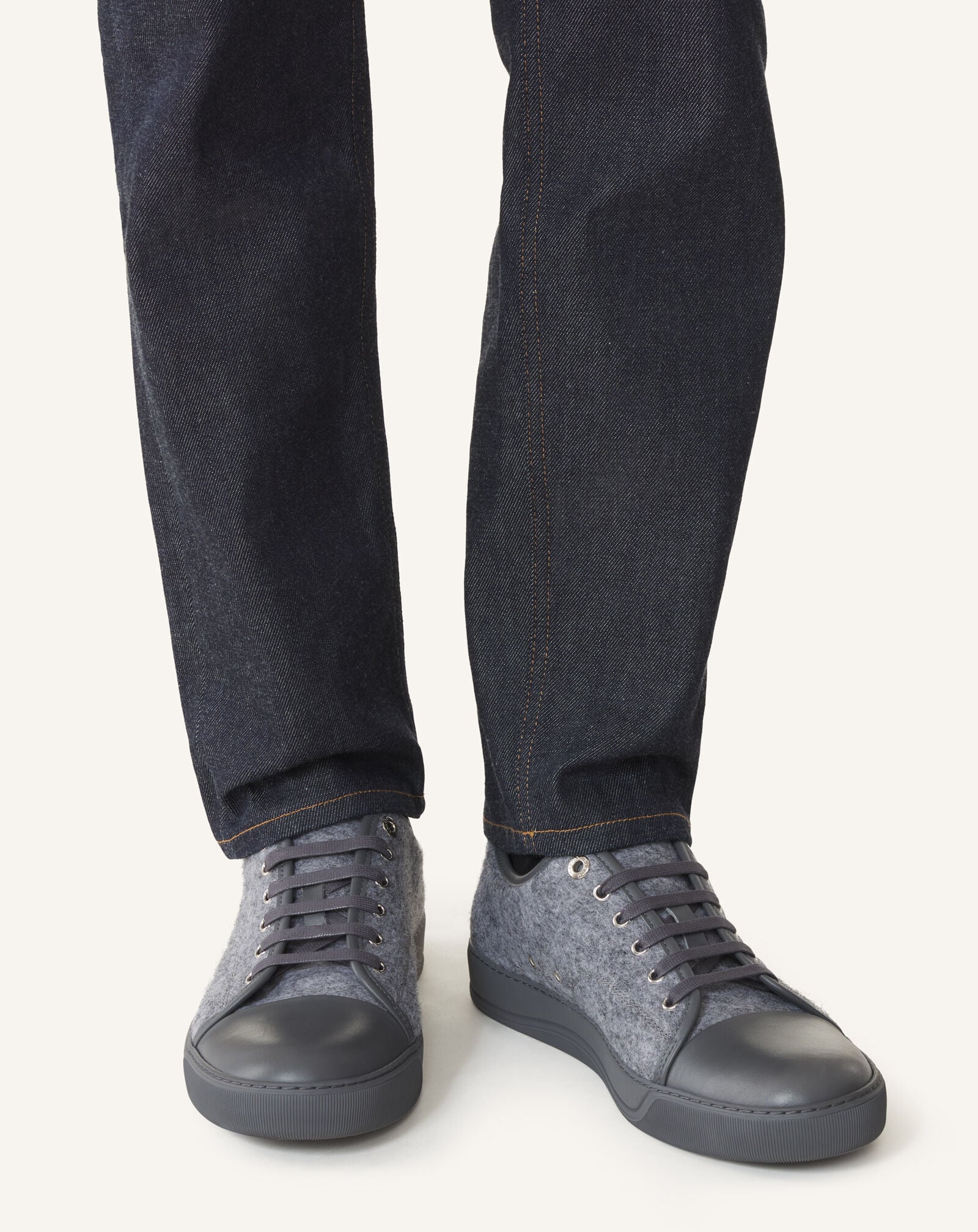 SNEAKERS DBB1 EN FEUTRE ET NAPPA Lanvin SNEAKERS DBB1 EN FEUTRE ET NAPPA Gris clair FMSKDBB1FELTA26