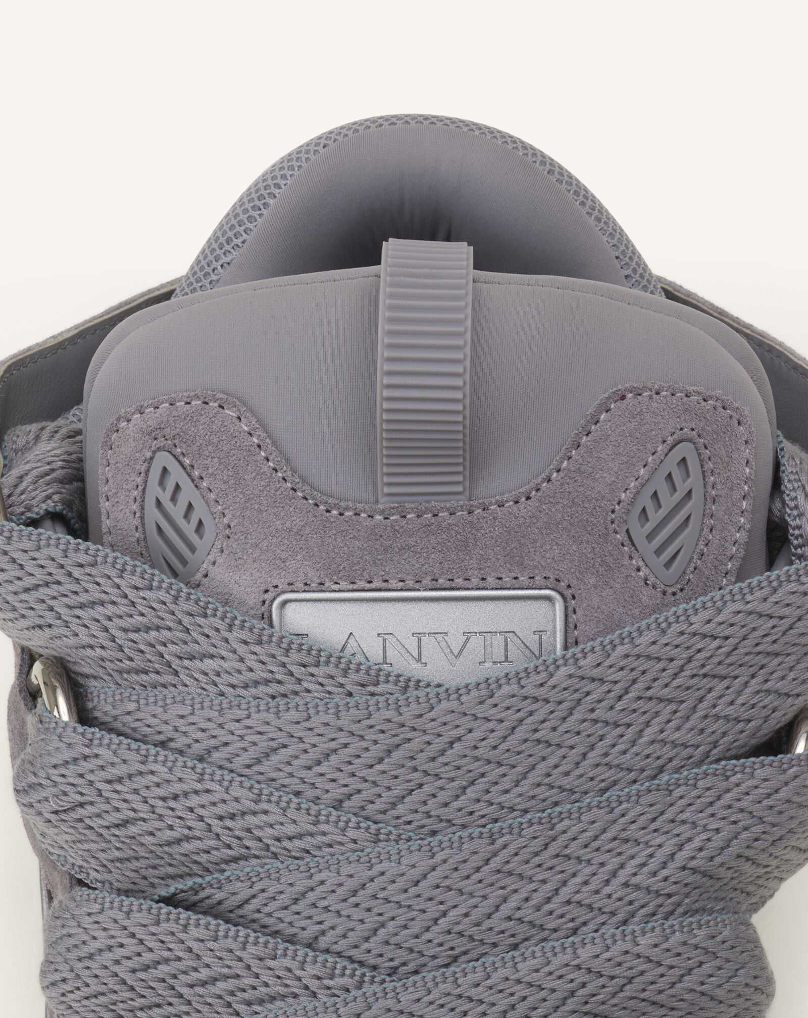 SNEAKERS CURB EN SUEDE MONOCOLOR Lanvin SNEAKERS CURB EN SUEDE MONOCOLOR Gris Clair FUSKDK12DRASE26