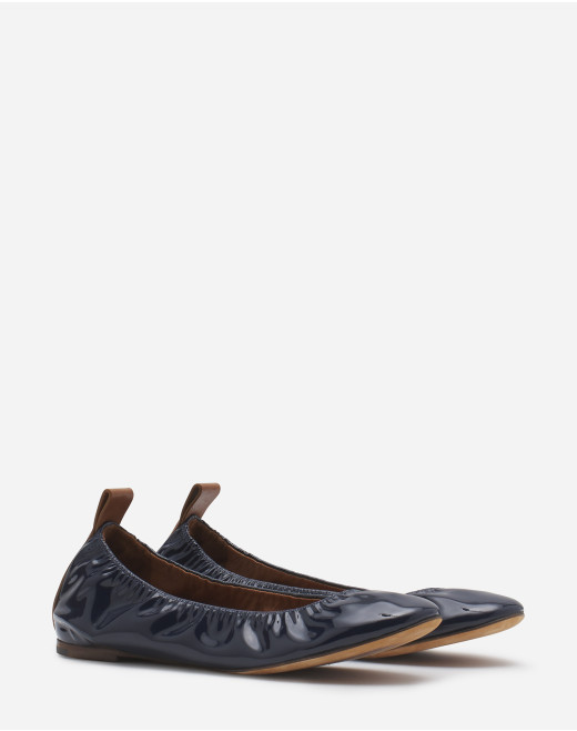 LA BALLERINE EN CUIR BRILLANT