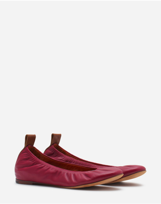 LA BALLERINE EN CUIR