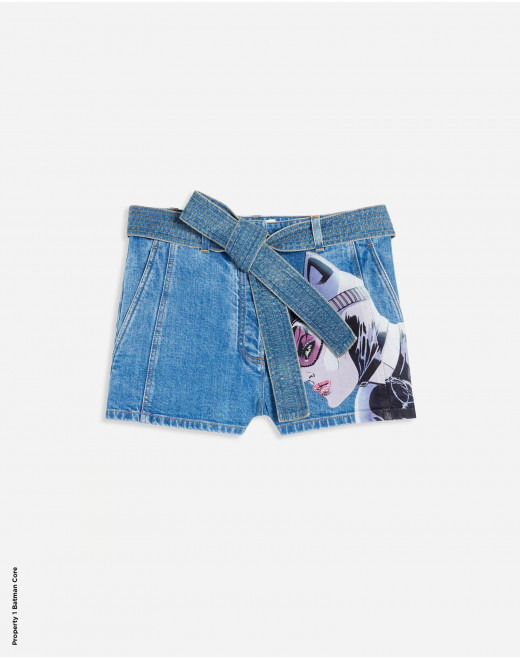 SHORTS WITH CATWOMAN PRINT