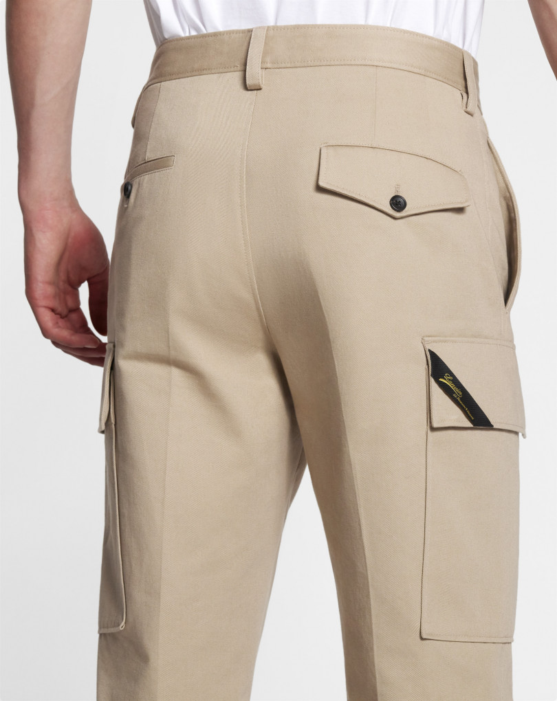 khaki pants with back pockets