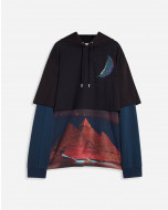 HOODED SWEATER WITH SCI-FI PRINT