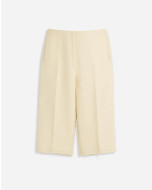 FITTED CAPRI PANTS