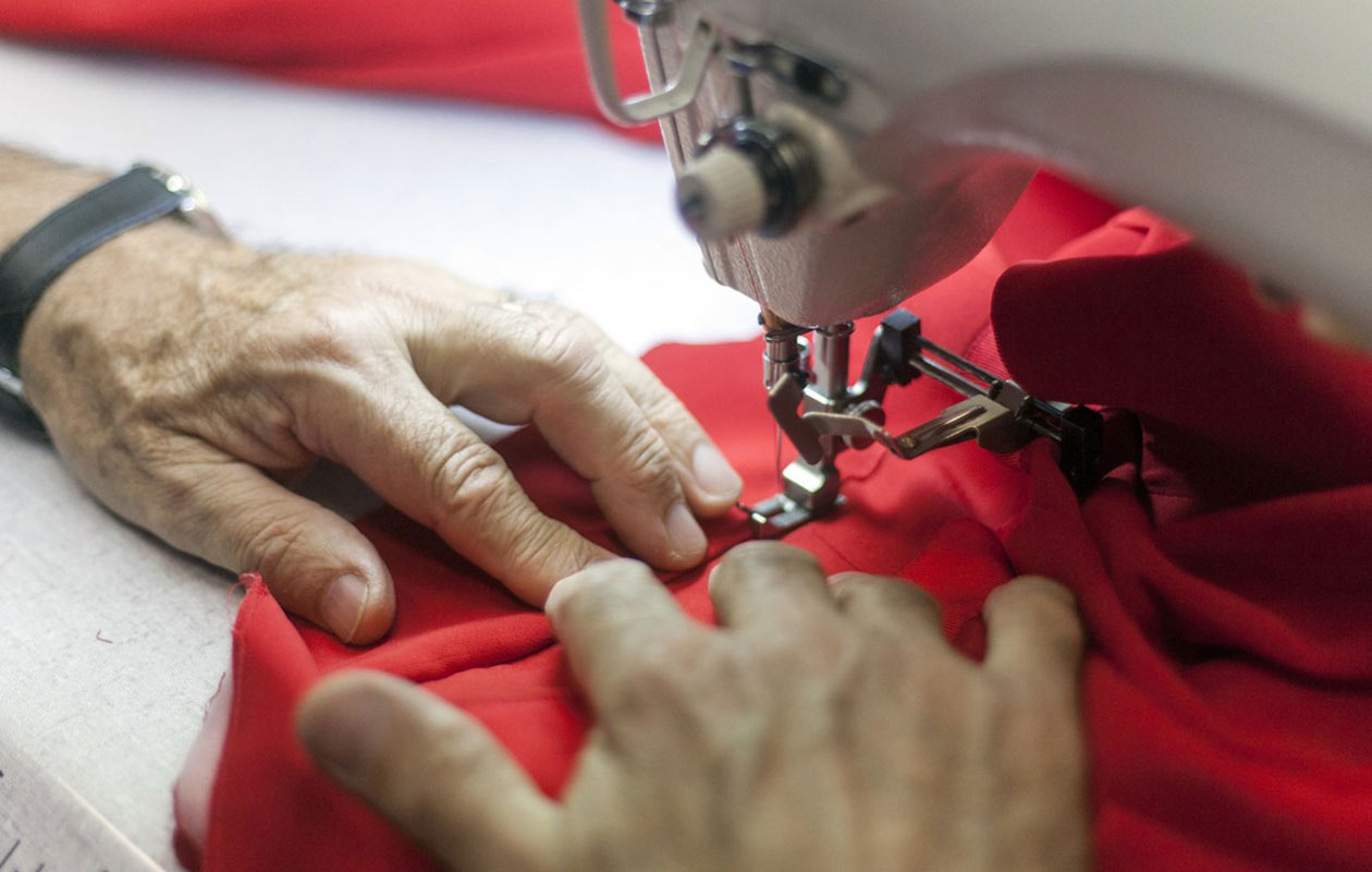 L'assemblage dans les ateliers Lanvin