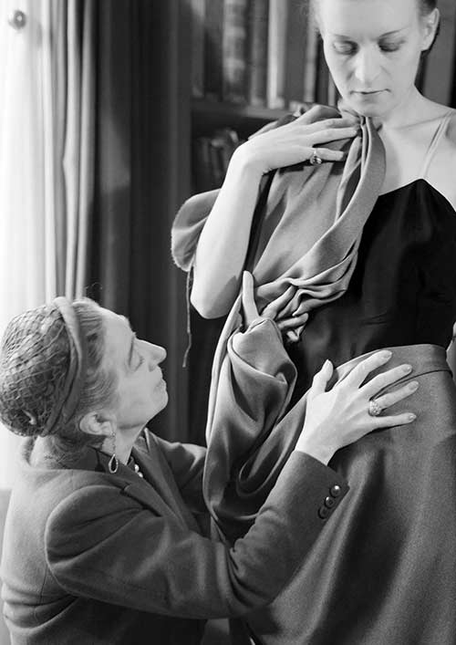 Jeanne Lanvin with a model