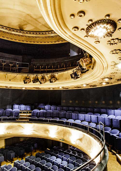 Théâtre Daunou, décors de Lanvin Théâtre Daunou, décors de Lanvin